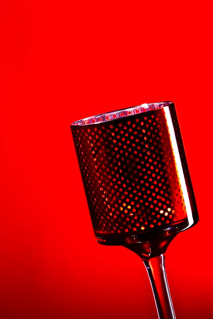 Aus der Glasserie „Rot“.